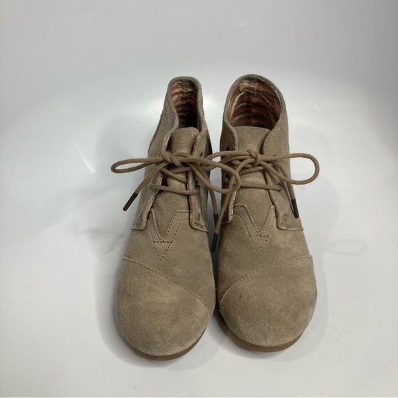 Tom’s desert wedge Booties tan suede size 8 - Picture 1 of 9